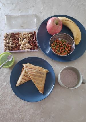 A picture of Nachos Cheese Spread Grilled Toast 🧀.
