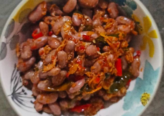 Tumis kacang merah rebon