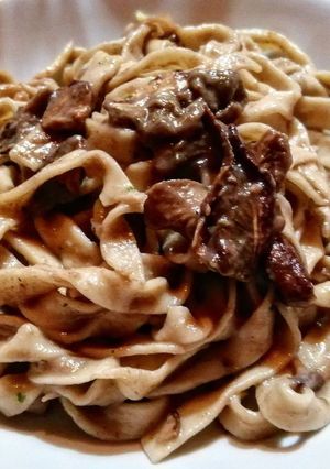 Foto di Fettuccine fatte in casa con crema di champignon e porcini 🍄‍🟫