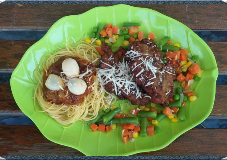 Spagheti Steak Galantine Telur Puyuh Sayuran Keju Kuah Asam Manis No MSG