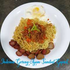 A picture of 193. Indomie Goreng Ayam Sambal Geprek.