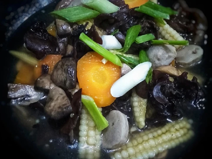 Langkah Gampang Membuat Resep Sup jamur warna warni yang Bisa Manjain Lidah Anti Ribet, Bikin Ngiler