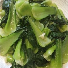 A picture of Stir Fry Bokchoy.