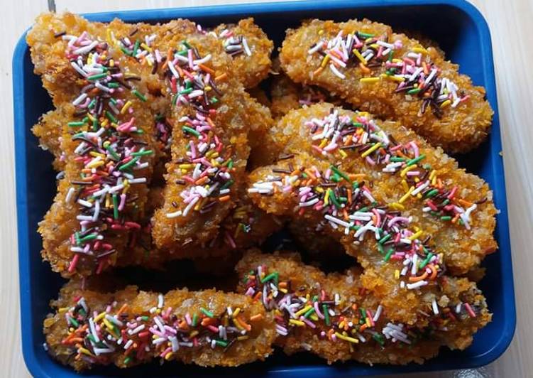 Langkah Mudah untuk Menyiapkan Pisang goreng kremes simple yang Lezat Sekali