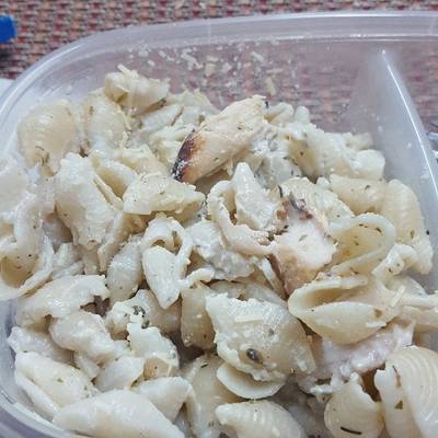 Pasta con pollo en salsa blanca Receta de lili luz moreno- Cookpad