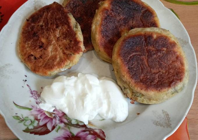 Соленые сырники на завтрак и закуску: рецепт оригинального блюда