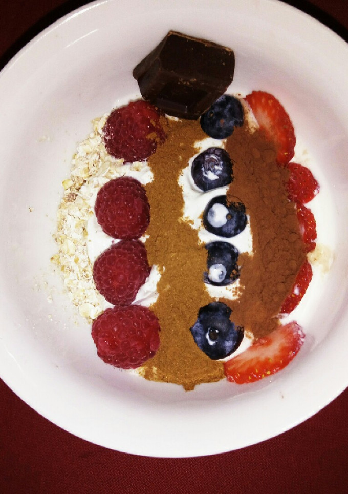 Una foto de Yogur mezcla 🍓