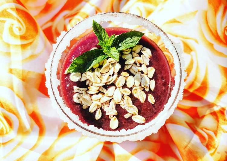 Berry-licious smoothie