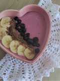 Bowl de queijo quark, banana e framboesas