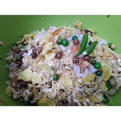 Bhel Puri (Oil bhel) A picture of Bhel Puri (Oil bhel).