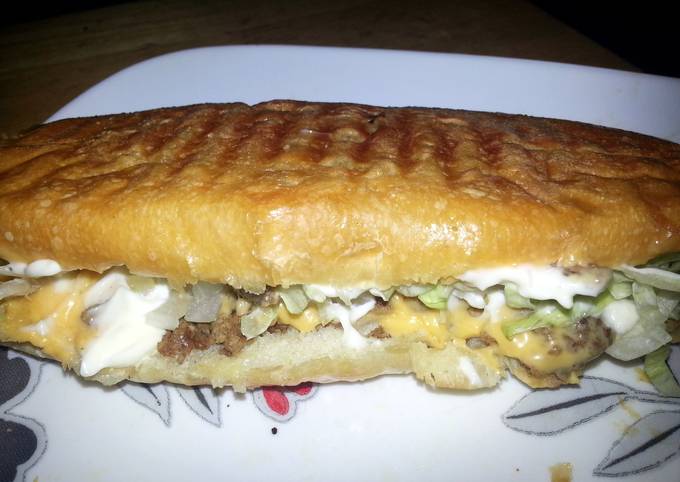 Cheeseburger Sub