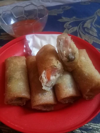 Cara Simple Membuat Resep  Lumpia isi ragout telur sosis yang Enak Banget, Enak