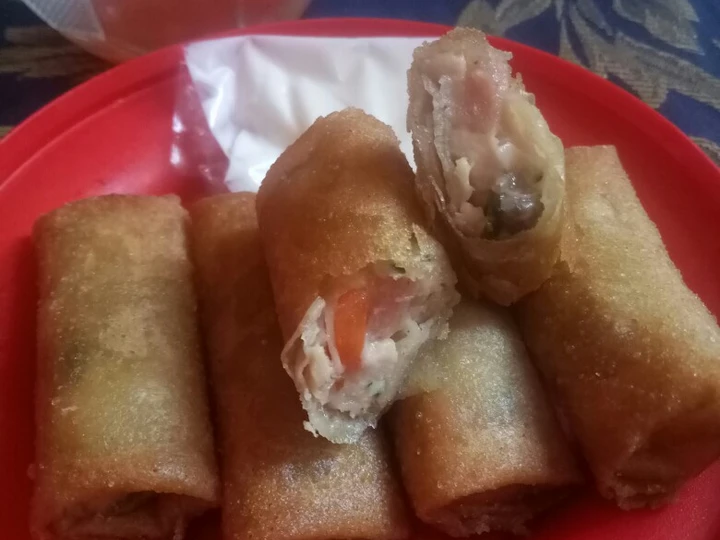 Cara Simple Membuat Resep  Lumpia isi ragout telur sosis yang Enak Banget, Enak