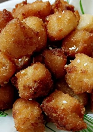सूजी केले के पुए (suji kele ke puye recipe in Hindi) रेसिपी मुख्य फोटो