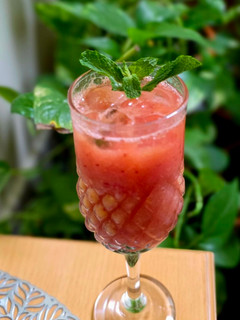 A picture of Strawberry Mango Mocktail.