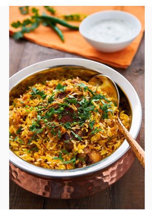 A picture of Chicken biryani.