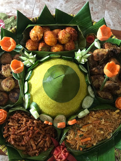 Foto resep Nasi Kuning Tumpeng