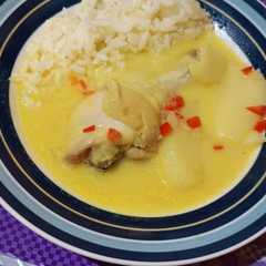 Una foto de Pollo en crema