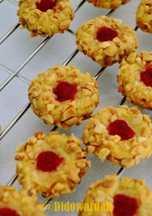 Foto resep Thumbprint Kukis Kacang | Empuk dan Renyah