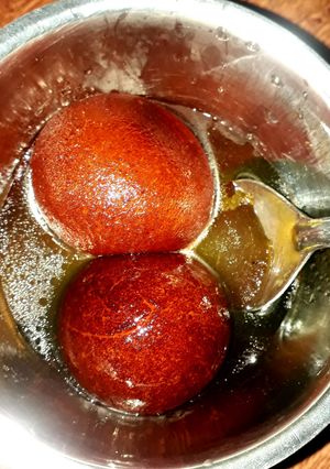 गुलाब जामुन (gulab jamun recipe in Hindi) रेसिपी मुख्य फोटो