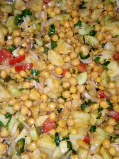 A picture of Chana chat.