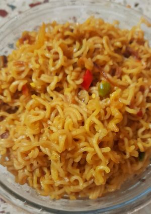 নুডলস(noodles recipe in bengali) রেসিপির প্রধান ছবি