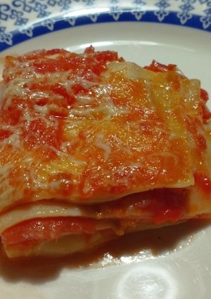 Una foto de Lasaña de Jamón y Queso Sencilla y Rápida