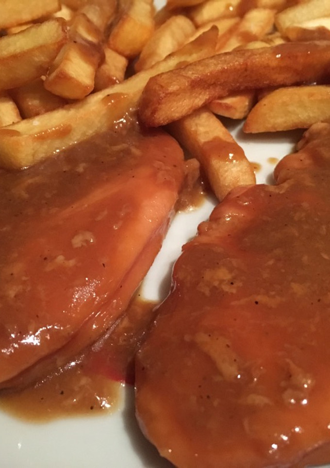 Una foto de Pechuga pavo en salsa teriyaki, naranja y miel