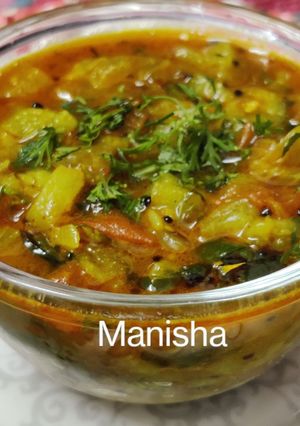 A picture of Hot & Sour Ridge Gourd Methi Curry.