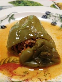 Una foto de Pimientos verdes rellenos de carne