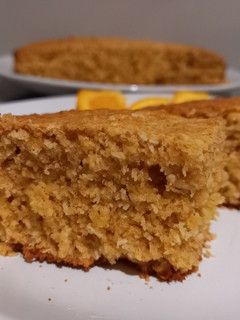 Una foto de Torta saludable de naranja y coco
