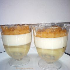 A picture of Kiwi and Yogurt Jelly.