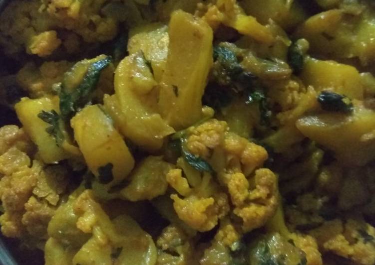 Simple Way to Make Award-winning Gobhi aloo (cauliflower potato)