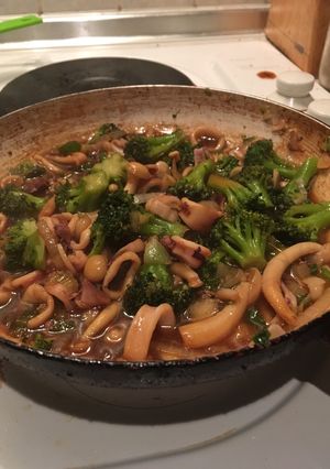 Foto resep Tumis Jamur Shimeji, Cumi dan Brokoli