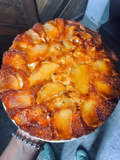 Una foto de Torta invertida de manzana🍎