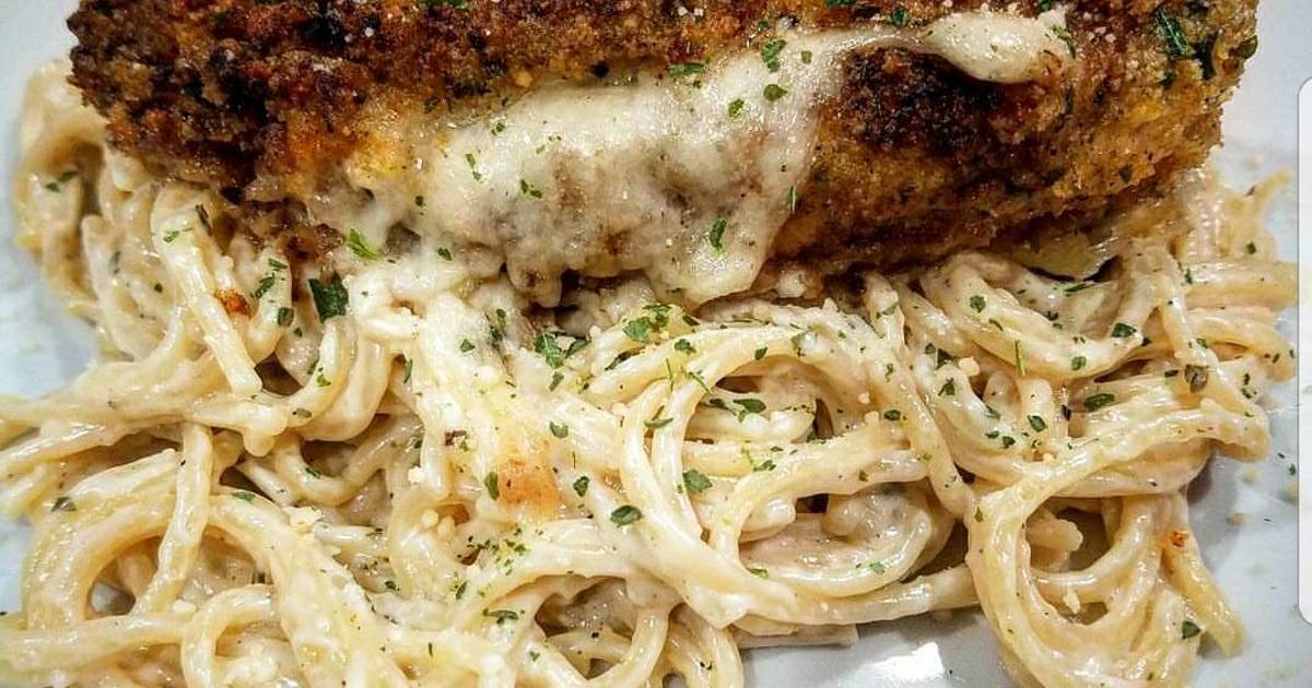 Mozzarella Stuffed Chicken With Spaghetti In Cream Sauce Recipe By Brit O Donnell Cookpad