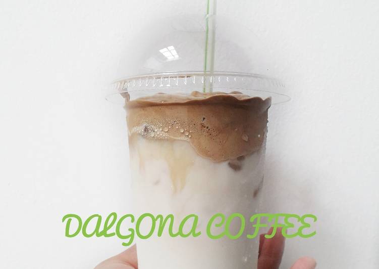 Dalgona coffee