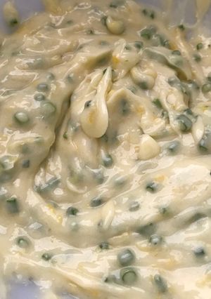 A picture of Honey lemon butter sauce with chive and cappers.