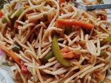 हक्का नूडल्स (hakka noodle recipe in marathi)
