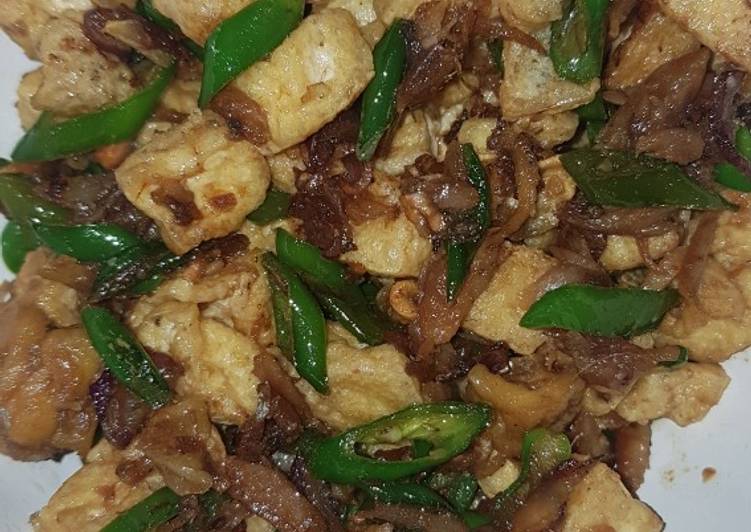 Cara membuat Oseng-oseng Klotok Cabe Hijau yang enak dan Mudah Dibuat