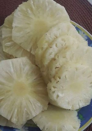 A picture of My pineapple fruit Salad.