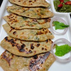 A picture of Mooli ka Paratha.