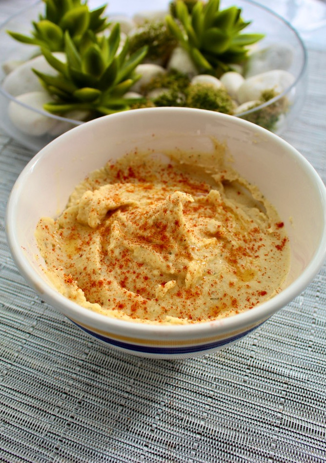 Una foto de Hummus casero