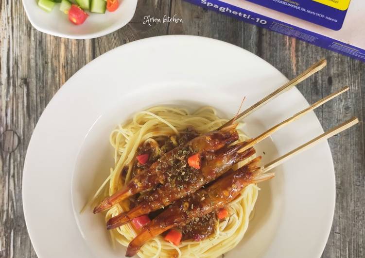 Langkah Mudah untuk Memasak Spaghetti saus Sate Udang yang mengenyangkan