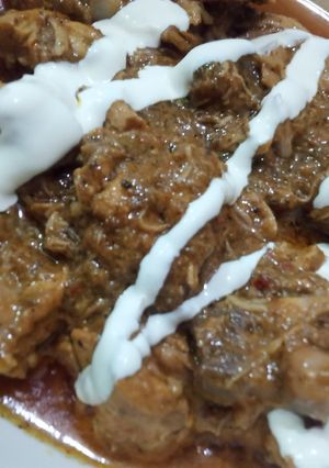 A picture of Creamy chicken handi.