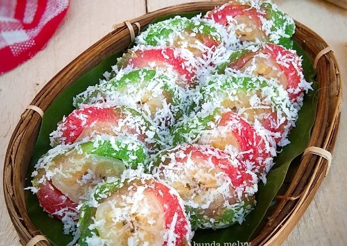 Resep Singkong Gulung Isi Pisang Oleh Bunda Melvy Sofia Cookpad