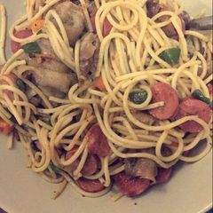 A picture of Spaghetti stir fry.