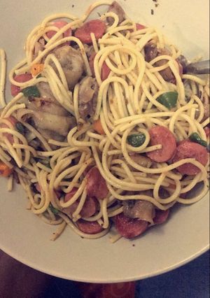 A picture of Spaghetti stir fry.