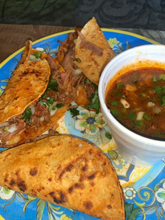 Una foto de ❤️🌮Tacos de birria de res🌮😍