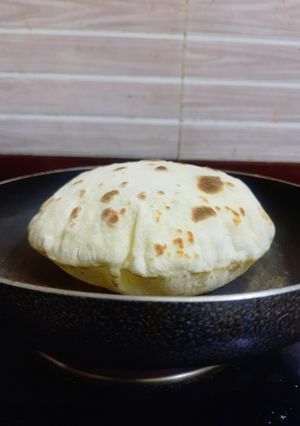 A picture of Pita bread.